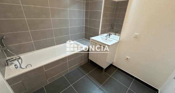 Location Appartement 2 pièces 40.6 m² - Villiers-le-bel 95400