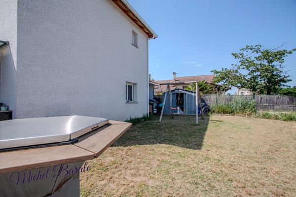 Grézieu-la-Varenne centre – Maison récente avec jardin, piscine et grand garage