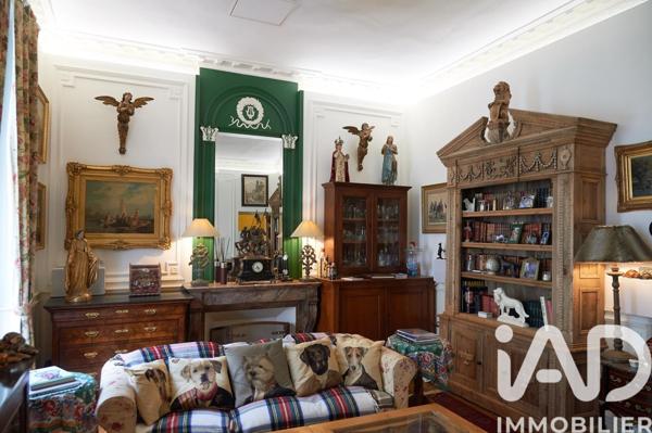 Maison à vendre 12 pièces 275 m² Cholet