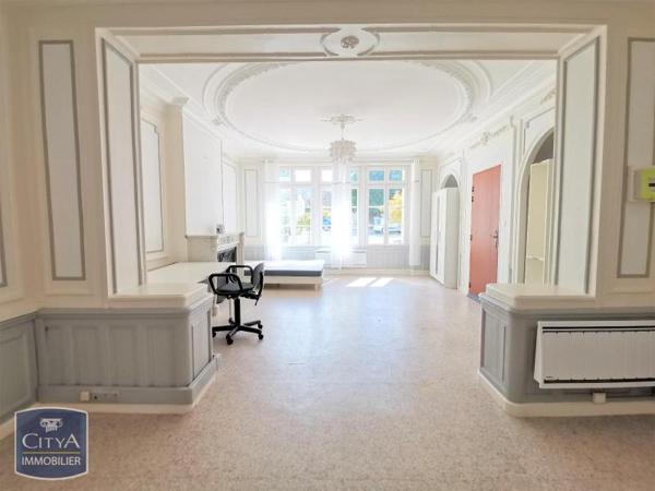 Appartement à louer 1 pièce 39.6m²