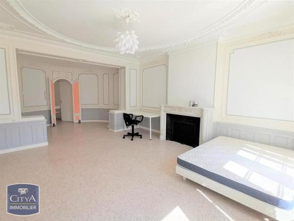 Appartement à louer 1 pièce 39.6m²