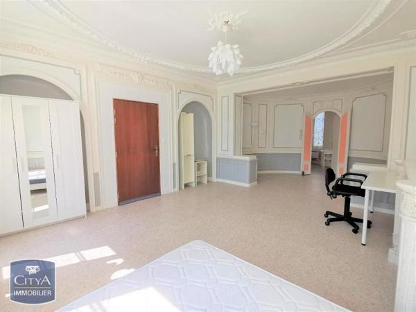 Appartement à louer 1 pièce 39.6m²