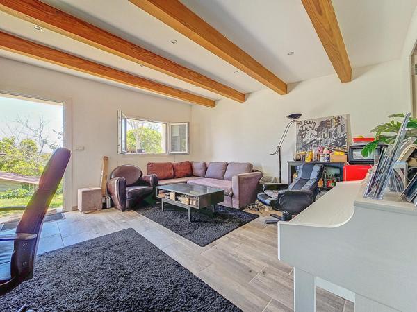 Superbe ensemble immobilier dans un écrin de verdure