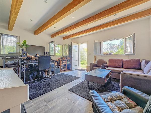 Superbe ensemble immobilier dans un écrin de verdure