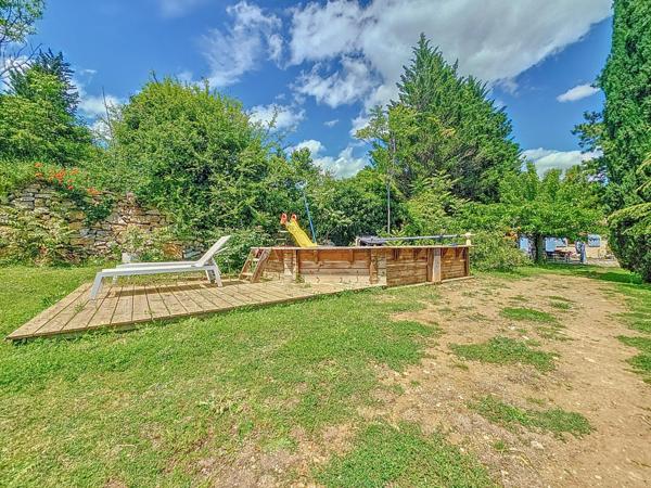 Superbe ensemble immobilier dans un écrin de verdure