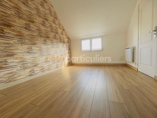 Vente
                Appartement48,33 m² - 2 Pièces -
                    FLEURY LES AUBRAIS (45400)