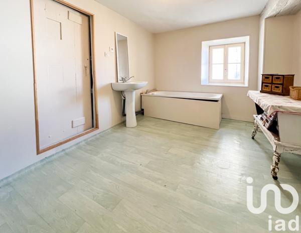 Maison à vendre 6 pièces 178 m² Lucenay-l'Évêque