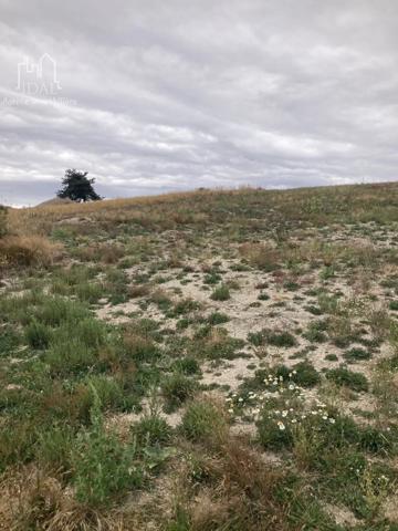 Vente Terrain 1713 m2 à Saint-Denis-en-Margeride