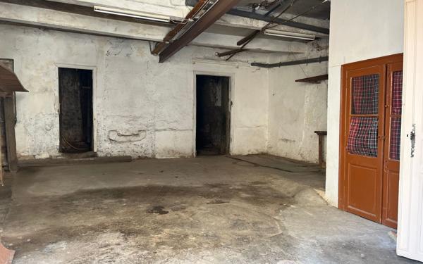 Maison à vendre    3 pièces •  Villeveyrac