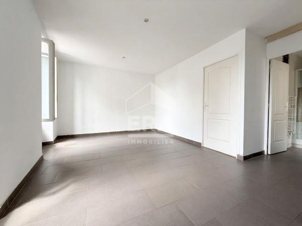 Appartement F2 - 32.46 m² - 1 chambre.