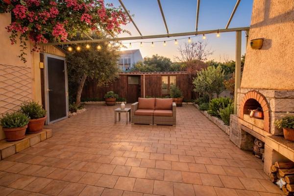Maison familiale 3/4 chambres avec garage, double extérieur  - Coursan