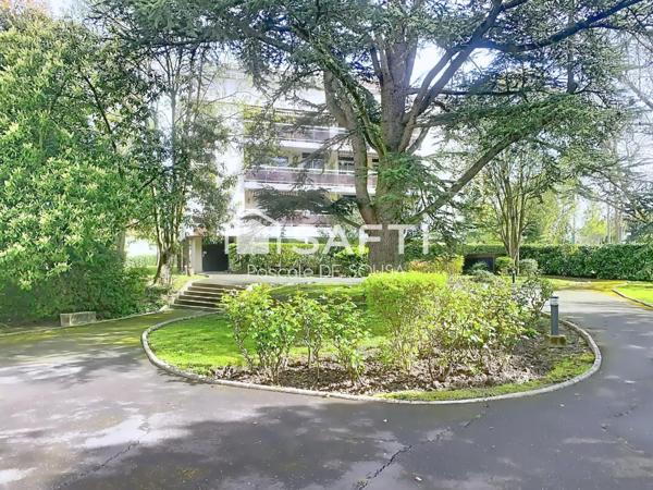 Appartement de 3 pièces avec balcon dans résidence verdoyante