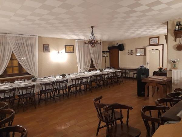 Commerce BAR TRAITEUR PMU TABAC PRESSE STATION SERVICE