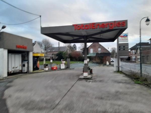 Commerce BAR TRAITEUR PMU TABAC PRESSE STATION SERVICE