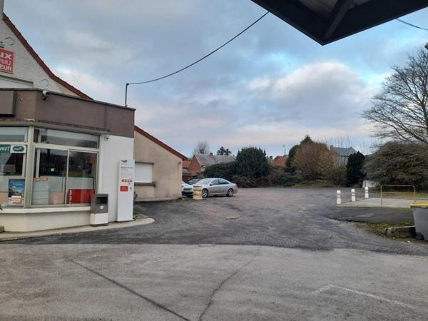 Commerce BAR TRAITEUR PMU TABAC PRESSE STATION SERVICE