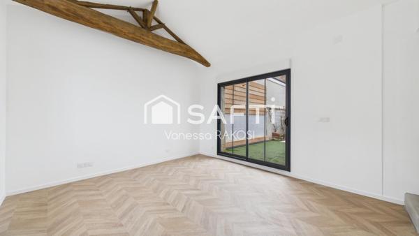 SAINTES MAISON ENTIÈREMENT RÉNOVÉE 3 CHAMBRES