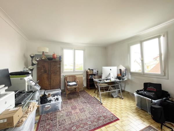 Maison Familiale de 193 m² à Saint-Sébastien-sur-Loire - Quartier du Douet