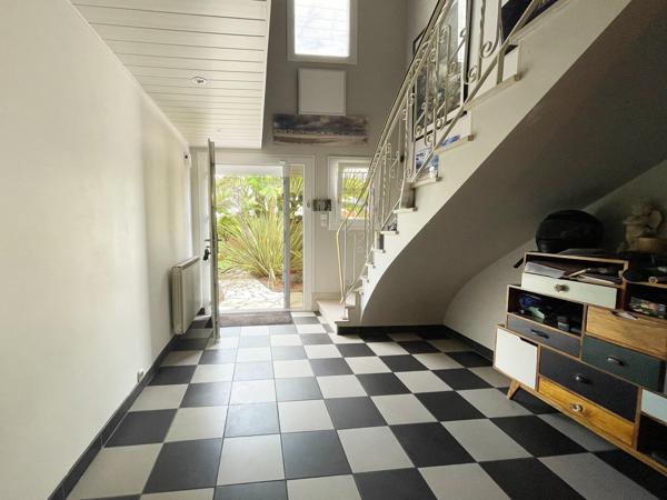 Maison Familiale de 193 m² à Saint-Sébastien-sur-Loire - Quartier du Douet