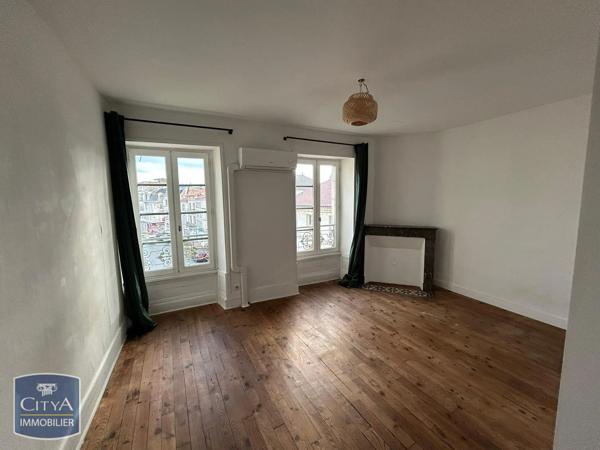 Immeuble à vendre 256m² Ribérac (24600)
