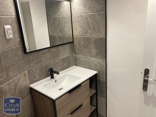 Appartement à louer 5 pièces 120m²