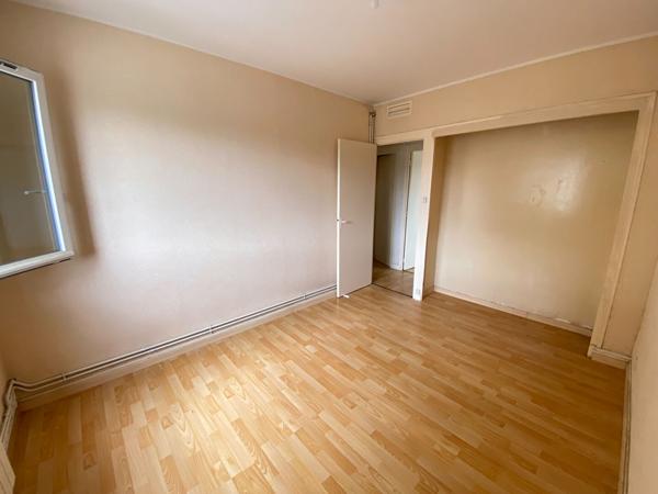Appartement 3 pièces avec balcon, loggia et garage