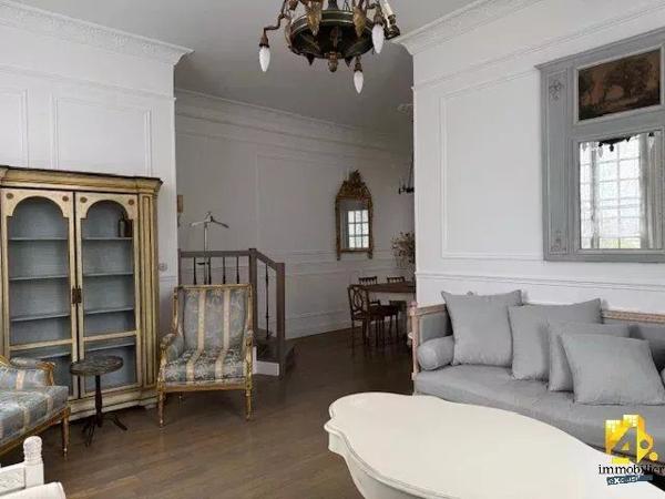 1er ét. résidence prestigieuse COMPIEGNE