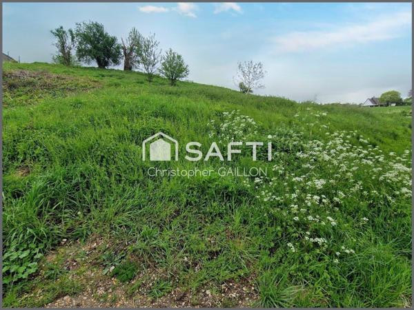 Terrain de 790 m², à 2 min d'une école prisée !