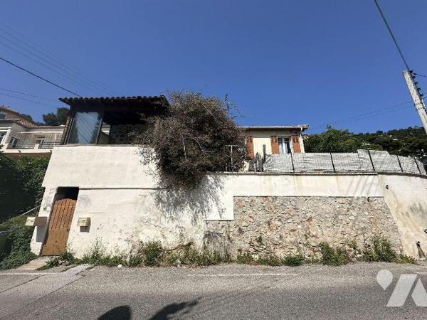 A VENDRE TOULON (VAR) 83000 - BAS FARON - PETITE MAISON VUE MER - VENDUE OCCUPEE

Dans secteu...