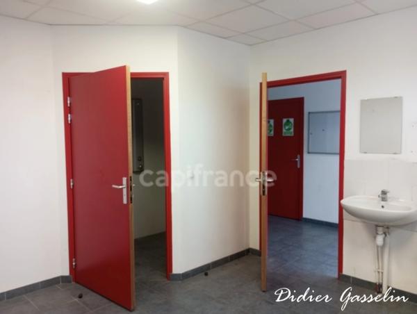Local Industriel / Bureau à vendre BERD HUIS (61)
