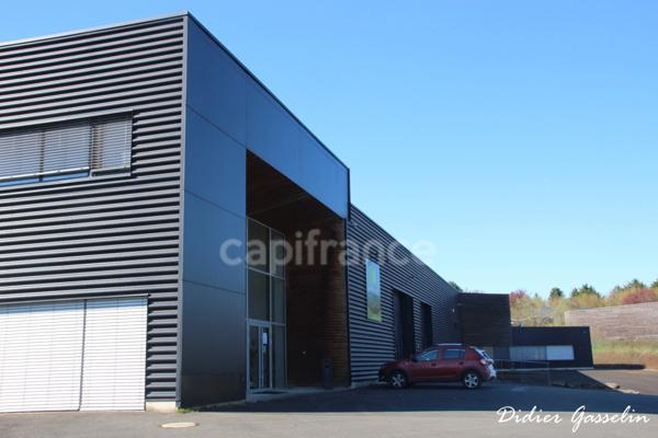 Local Industriel / Bureau à vendre BERD HUIS (61)