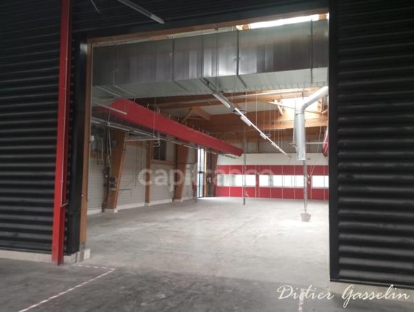 Local Industriel / Bureau à vendre BERD HUIS (61)