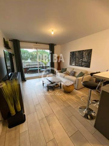 Appartement récent à Bourg Saint-Marc-sur-Mer