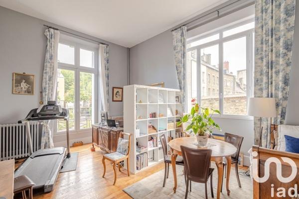 Demeure 15 pièces de 483 m² à Condé-en-Normandie (14110)