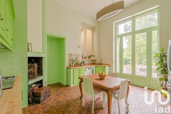 Demeure 15 pièces de 483 m² à Condé-en-Normandie (14110)