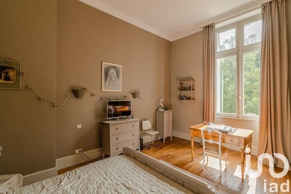 Demeure 15 pièces de 483 m² à Condé-en-Normandie (14110)