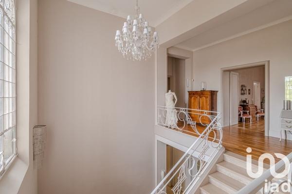 Demeure 15 pièces de 483 m² à Condé-en-Normandie (14110)