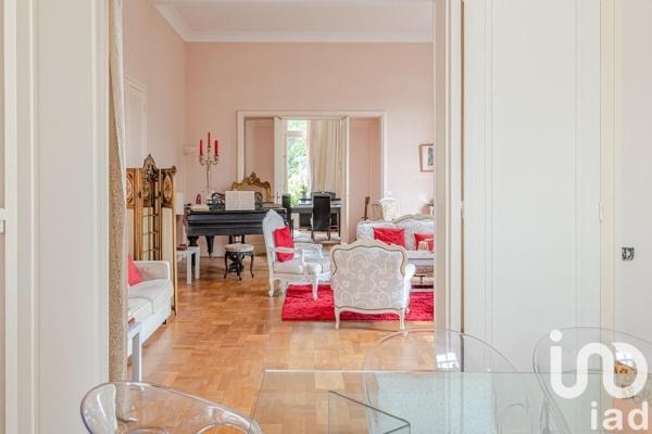 Demeure 15 pièces de 483 m² à Condé-en-Normandie (14110)