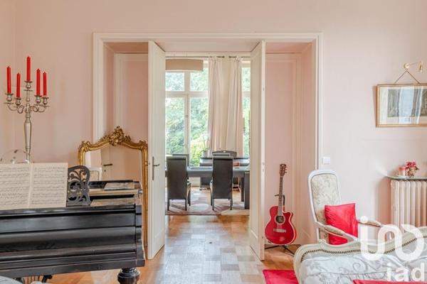 Demeure 15 pièces de 483 m² à Condé-en-Normandie (14110)