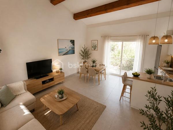 🏡 DUPLEX T3 DE 50 m² – BALCON – 2 PARKINGS PRIVATIFS – DOUBLE DESTINATION – LA SEYNE-SUR-MER – 189 000 €

EXCLUSIVITÉ BSK IMMOBILIER

Et si ce bien vous permettait de vivre aujourd'hui... tout en conservant une liberté d'évolution pour demain ?

À La Seyne-sur-Mer, dans le secteur recherché Jean-Baptiste Ivaldi, découvrez ce duplex de plus de 50 m², offrant des volumes atypiques, une belle luminosité, un balcon et deux places de stationnement privatives sécurisées par barrière automatique.

Grâce à une projection d'aménagement réalisée en home staging virtuel, ce bien dévoile tout le potentiel d'un élégant appartement en duplex. Il permet de se projeter immédiatement dans un cadre de vie chaleureux, lumineux et fonctionnel. Les futurs propriétaires n'auront plus qu'à réaliser les aménagements intérieurs (cuisine, salle d'eau et mobilier) pour donner vie à leur projet et créer un lieu qui leur ressemble.

________________________________________
📍 LOCALISATION

À proximité immédiate des commerces, des écoles, des transports et des principaux axes routiers, vous profitez d'un emplacement pratique au quotidien tout en bénéficiant d'un environnement calme.
________________________________________
🏡 LE BIEN

Réparti sur deux niveaux, ce duplex développe environ 50,20 m².

Au niveau principal :

• Une entrée.

• Une agréable pièce de vie baignée de lumière avec salon et salle à manger actuellement avec climatisation réversible.

• Une cuisine ouverte parfaitement intégrée à l'espace de vie.

• Une chambre actuellement avec climatisation réversible.

• Une salle d'eau.

• Un WC indépendant.

• Un balcon d'environ 5,75 m², idéal pour profiter des beaux jours.


À l'étage :

• Une seconde chambre.

• Un espace bureau ou dressing permettant le télétravail ou du rangement supplémentaire.

Cette distribution offre une séparation naturelle entre les espaces de vie et l'espace nuit.

________________________________________
✨ LES ATOUTS

✔ Duplex lumineux.

✔ Belle hauteur sous plafond.

✔ Balcon.

✔ Deux places de stationnement privatives sécurisées par barrière automatique.

✔ 2 Climatisations récentes (2022 et 2025) déjà présente.

✔ Double vitrage.

✔ Petite copropriété de seulement 5 lots.

________________________________________
⭐ UN BIEN QUI S'ADAPTE À VOS PROJETS

Au-delà de ses qualités d'habitation, ce bien bénéficie d'un véritable avantage : il dispose également d'une double destination, autorisant aussi bien un usage résidentiel qu'une activité professionnelle.

Une caractéristique rare qui offre une grande liberté d'utilisation et constitue un véritable atout patrimonial.

________________________________________
⚖️ INFORMATIONS COMPLÉMENTAIRES

Taxe foncière : 1 163 € / an

Charges de copropriété : 112 € / mois (eau comprise)

DPE : D (215)

GES : B (8)

Tout-à-l'égout.

________________________________________
💰 PRIX

189 000 € Honoraires d'agence inclus.

________________________________________
📞 CONTACT

Kévin LEXA

📱 06 50 74 25 70

Disponible 7J/7

(Réf. 340 094)

📸 Les visuels d'aménagement présentés dans cette annonce sont des projections réalisées en home staging virtuel. Ils permettent d'illustrer le potentiel du bien en habitation et sont proposés à titre indicatif.

Parcourez également les photos où vous trouverez les plans 2D afin de découvrir tout le potentiel de ce duplex.