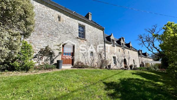 Grande propriété de 357m² constituée de 2 logements à 12 mn de VANNES