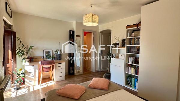 Grande propriété de 357m² constituée de 2 logements à 12 mn de VANNES