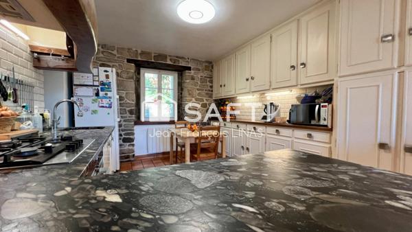 Grande propriété de 357m² constituée de 2 logements à 12 mn de VANNES