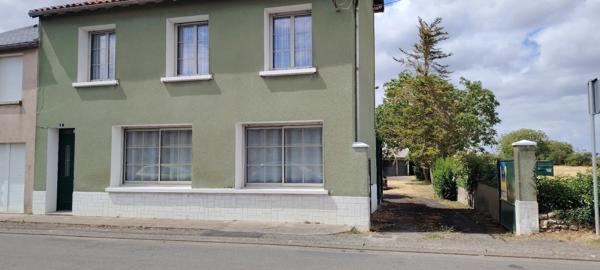 Maison à vendre 6 pièces AIRVAULT (79)