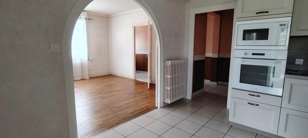 Maison à vendre 6 pièces AIRVAULT (79)