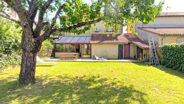 Maison à vendre 95m², 3 pièces, 2 Chambres, proche centre ville  AIRE SUR L'ADOUR (40)