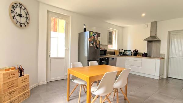 Maison à vendre 95m², 3 pièces, 2 Chambres, proche centre ville  AIRE SUR L'ADOUR (40)