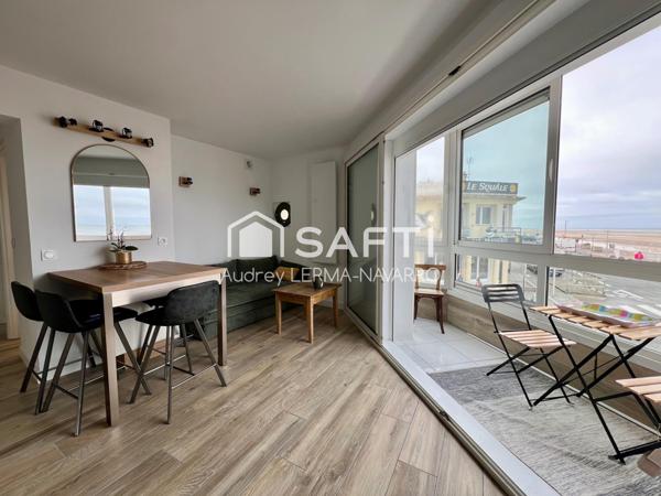 Superbe appartement vue mer  vendu complètement meublé et équipé.