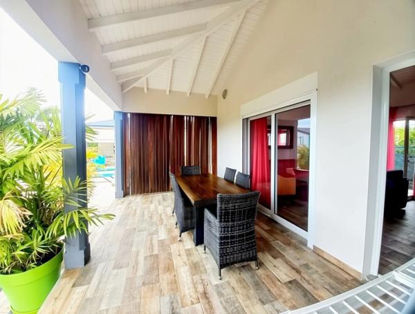 Ensemble immobilier, 2 villas avec piscine à vendre 6 pièces SAINTE ANNE GISSAC (971)