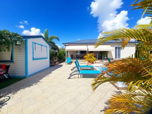 Ensemble immobilier, 2 villas avec piscine à vendre 6 pièces SAINTE ANNE GISSAC (971)