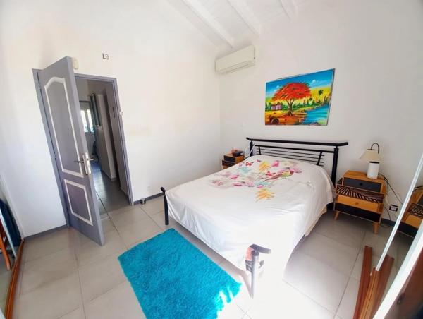 Ensemble immobilier, 2 villas avec piscine à vendre 6 pièces SAINTE ANNE GISSAC (971)